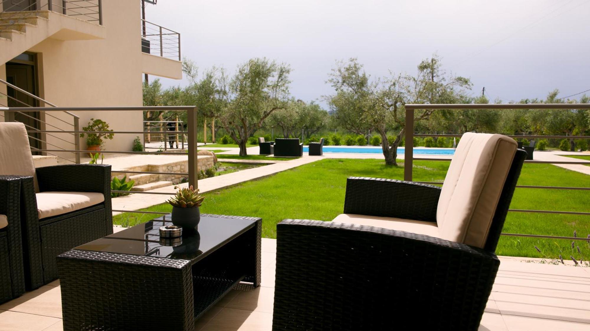 Three Charites Resort Gialova Exteriér fotografie